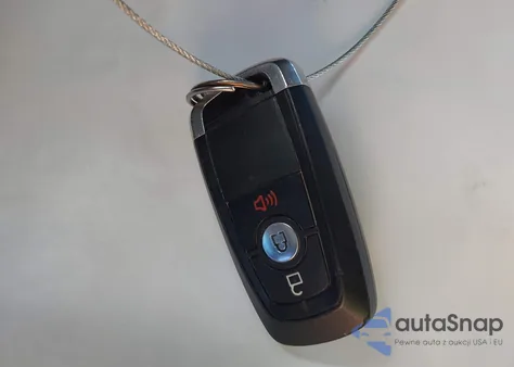 2018 Ford Ecosport Titanium z USA, uszkodzony, nr VIN MAJ6P1WL8JC248841